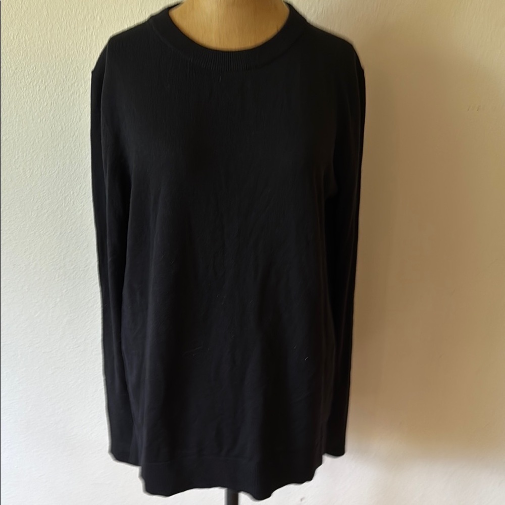 Lululemon sz 8 Black Long Sleeve Sweater open back slit detail two fabric